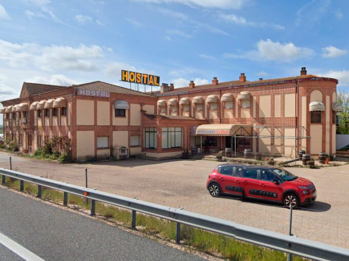 Se vende Hotel Restaurante en Ataquines